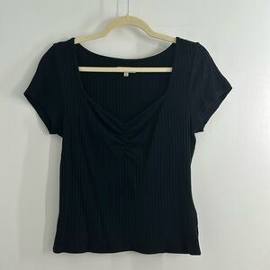 Madewell Size M Ribbed Black Tee with Sweetheart Neckline